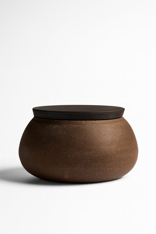 Round Vessel with Flat Lid